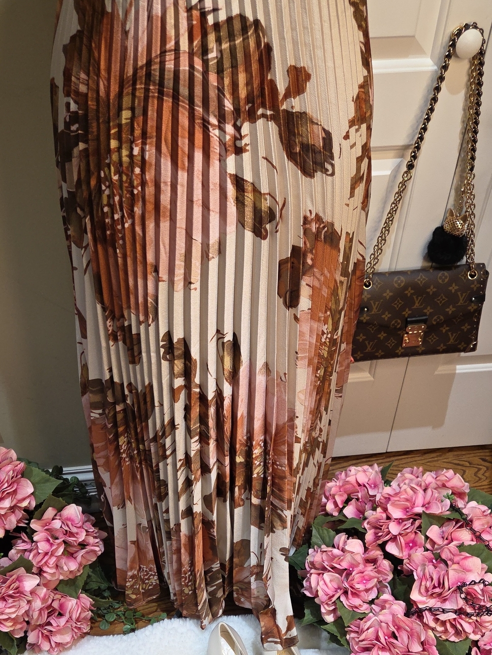 Nwt 14, 12, 10, 8 Taylor Strapless Pleated Floral Maxi Dress in Cream and Brown - Picture 4 of 16